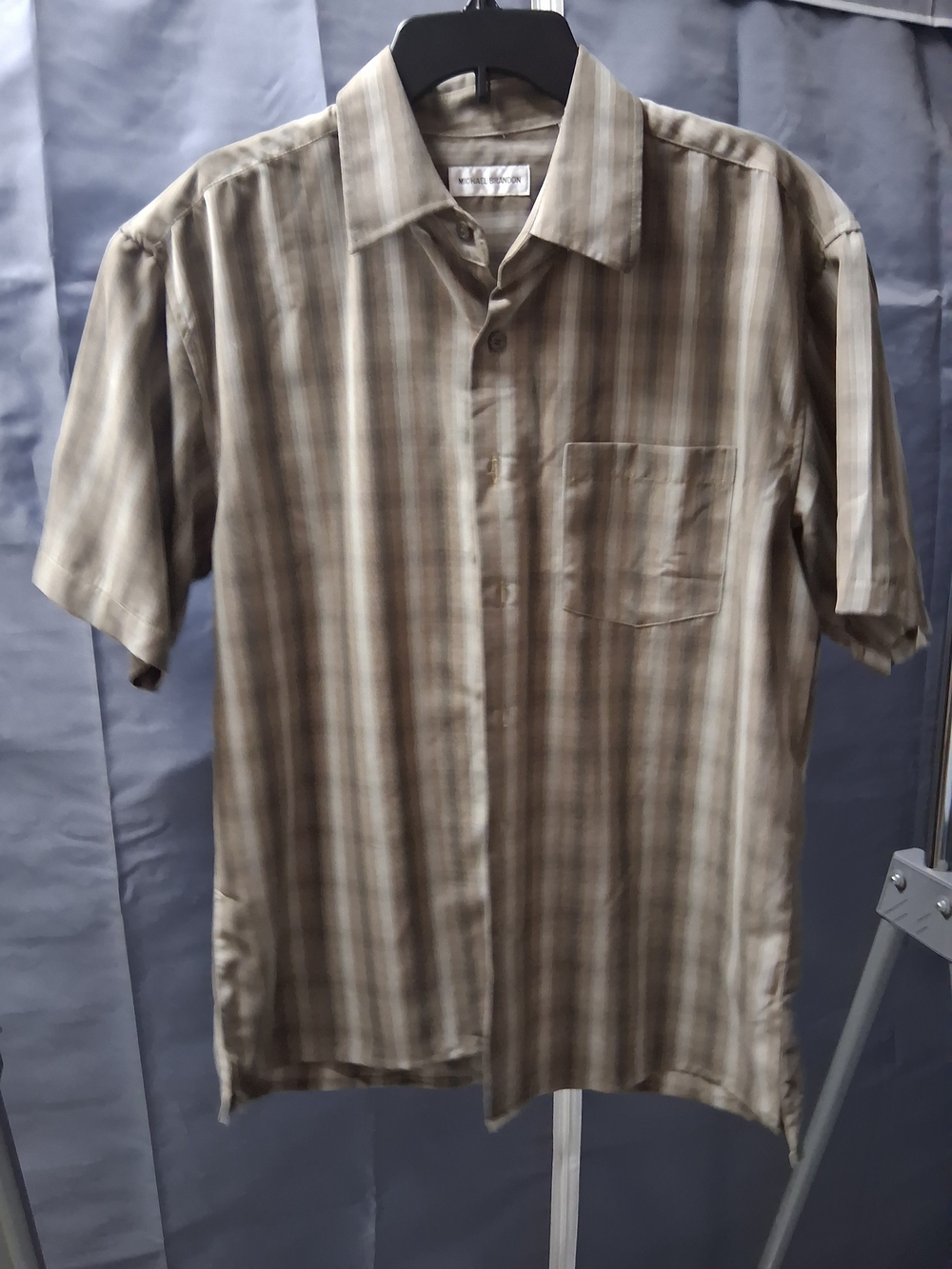 Michael Brandon Short-Sleeve Button-Down Shirt in Brown and Cream Stripes